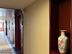 -西港航空酒店(银川南门广场机场巴士店)