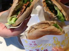 -一叶一世界·素食餐厅(锦华万达店)