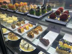 -雍容荟帝王蟹活龙虾展台自助(IFS黑金店)