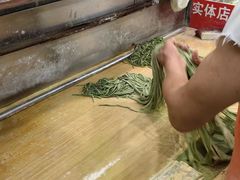 -手擀菠菜面(西康路店)