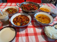 -笨豆腐居民楼菜馆•江西小炒(天津开发区店)