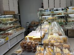 面包甜点陈列柜-幸福蛋糕坊(金顶街店)