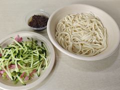 -黑八私房老北京炸酱面