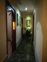 -蕾蕾美颜美容美体