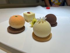-燕庭·纯燕窝·甜品下午茶(南京西路店)