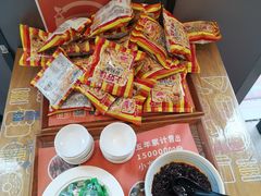-海盗虾饭·剥好的小龙虾饭(SOHO尚都店)