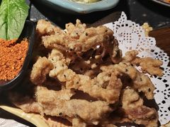 -老牌坊云南鱼豆花火锅(哈西万达店)