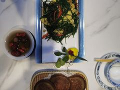 -三江源美食城