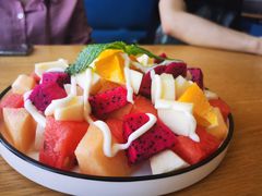 鲜水果盘-平措康桑·和牛自助观景餐厅(布达拉宫店)