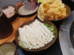 -锅来乐地锅鸡(安亭店)