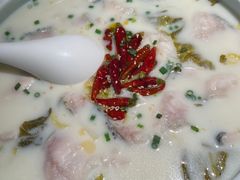 鹿桃酸菜鱼-大树餐厅(益田假日店)