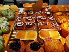 -好利来(高新枫叶广场店)