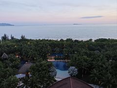 -三亚湾海居铂尔曼度假酒店