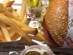 -The Habit Burger Grill 哈比特汉堡(复兴soho店)