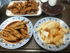 -爆炸头阿姨小四川正宗川味小吃(无任何分店)