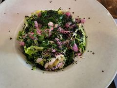 手撕鸡肉沙拉配小银鱼酱汁-BOR Eatery(安福路店)