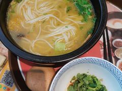-妈妈故事米线(市府恒隆店)