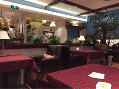 德芭与彩虹-芭莉与彩虹西餐厅(成都合生汇店)