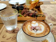 -Mark&Mars Restaurant