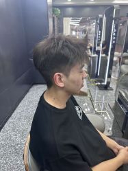 -藤野造型·烫·染发型设计店
