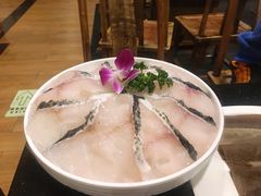 蓉城财鱼片-百年川椒重庆老火锅(光谷店)