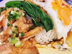 葱油汁鸡排双蛋饭-肥佬哥香港车仔面(人民广场店)