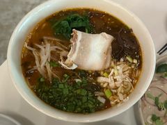 小锅米线-胡麻(静安嘉里店)