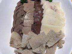 -巴扎美食·新疆菜·西域歌舞表演餐厅(新疆大厦店)