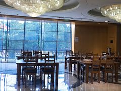 -昆山裕元花园酒店·温莎西餐厅
