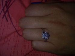 点击看大图 201301252406-威德钻石-克拉钻大本营(南京东路店)