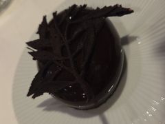 -潮一不贰·法式甜品·生日蛋糕·西式简餐(外滩店)