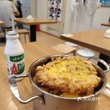有三个套餐可选，选了两份面的，好大一份