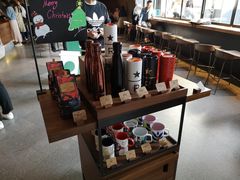 零售区-星巴克臻选(南京艾尚天地店)