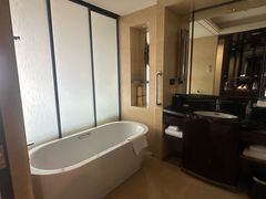 -成都保利公园皇冠假日酒店(熊猫基地店)