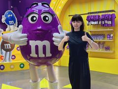 -m豆巧克力世界(上海世茂广场店)