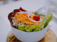 -席娜卡琳火车铁道夜市