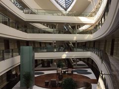 -上海滴水湖皇冠假日酒店