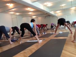 -无界瑜伽普拉提