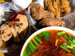 -梁老三麻辣鸡头总店