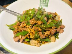 -费大厨辣椒炒肉(太平老街店)