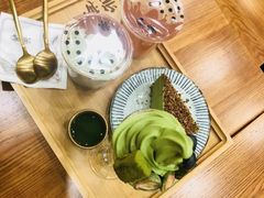 抹茶千层抹茶栗子千层-無邪日式甜品(华润五彩城购物中心店)