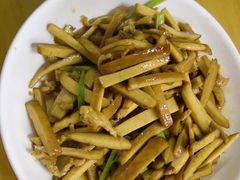 -芦茨金富饭庄·25年老字号·专做稻草鸡