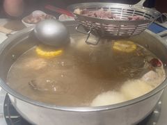 -八合里牛肉火锅(上海世茂广场店)