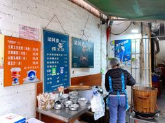 -梁阿婆廿年老牌扣肉糯米饭