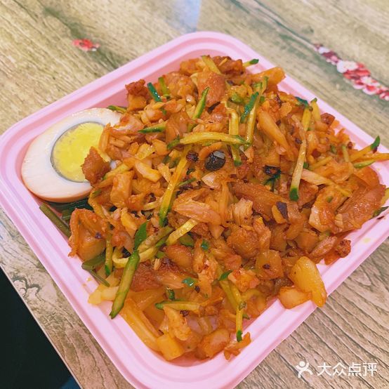 猪脑壳烤肉拌饭