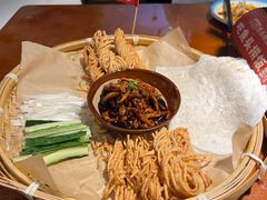 -魏铭鱼头捞饭(晋阳路店)