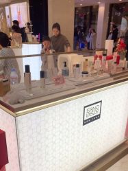 -奥伦纳素Erno Laszlo