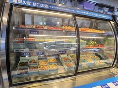 面包甜点陈列柜-蚝英雄鲜蚝自助专门店(长楹天街直营店)