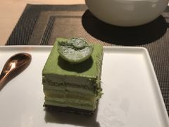 -余欢领鲜火锅(新街口店)