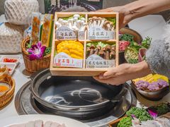 -润泽园椰子鸡(汇一城店)
